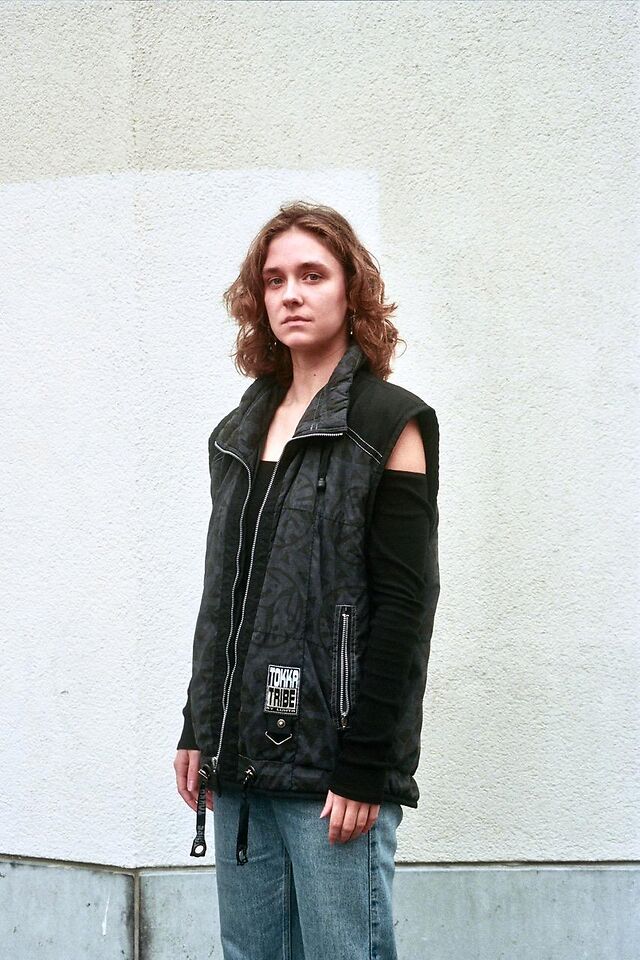 Mooni Van Tichel RES#5